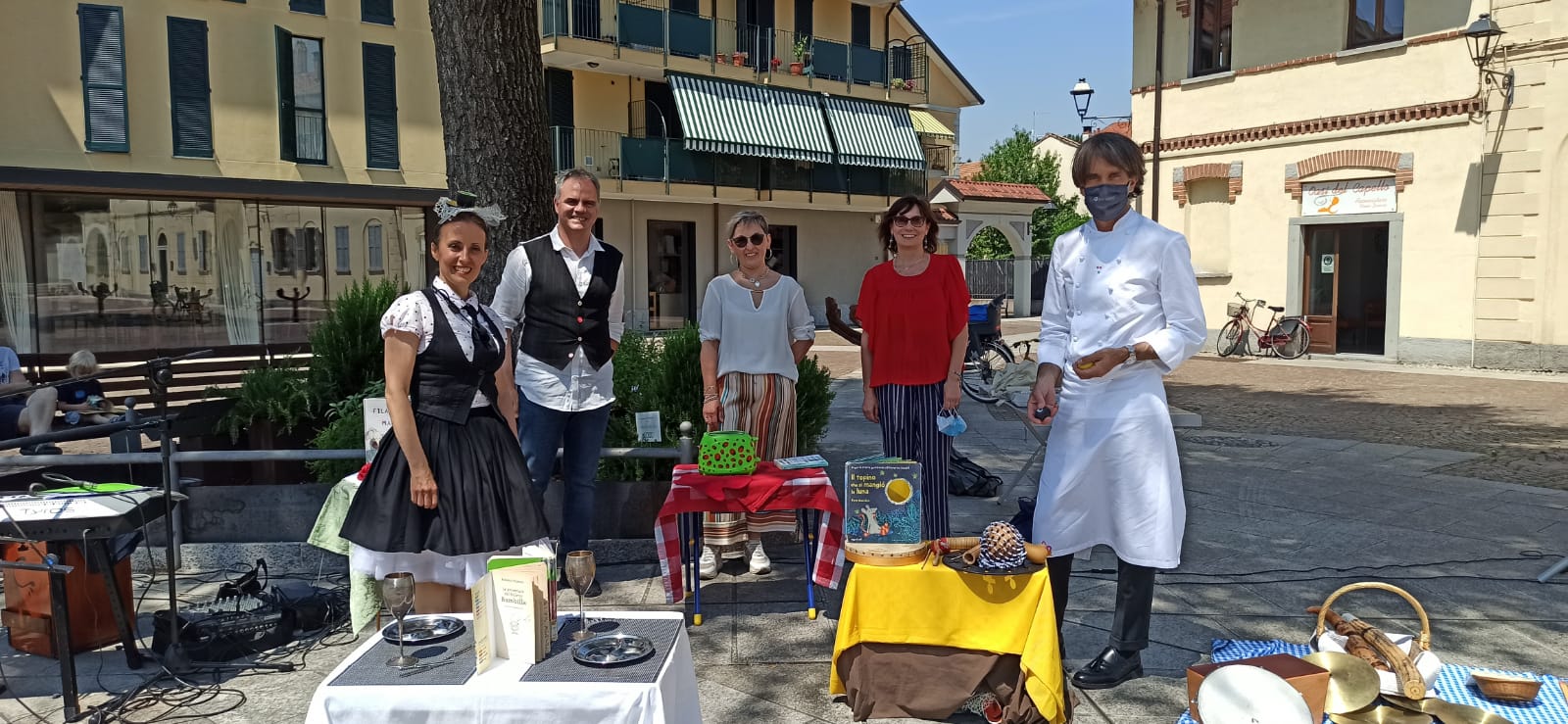 TUTTI A TAVOLA! SI LEGGE DI GUSTO